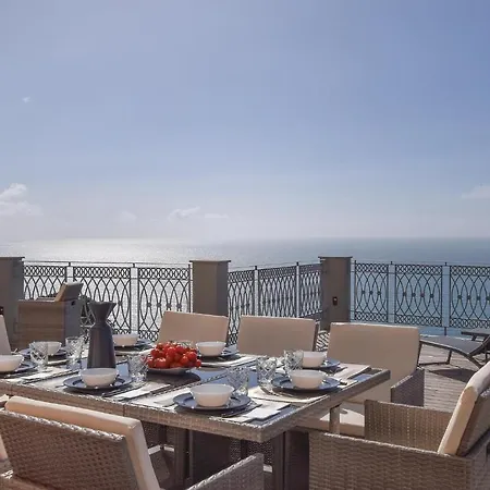 Vista Mare E Design Genua